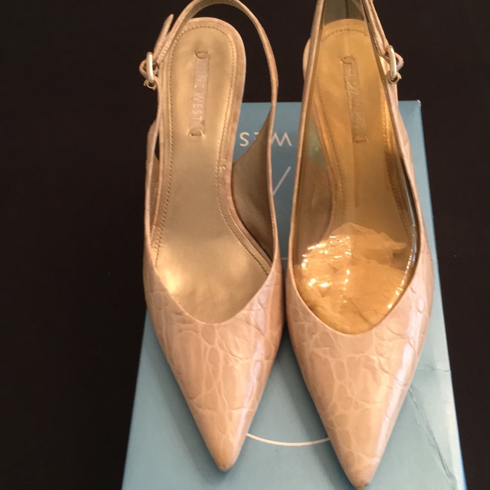 Nine West Prescott Pointy Toe crocodile sling back
